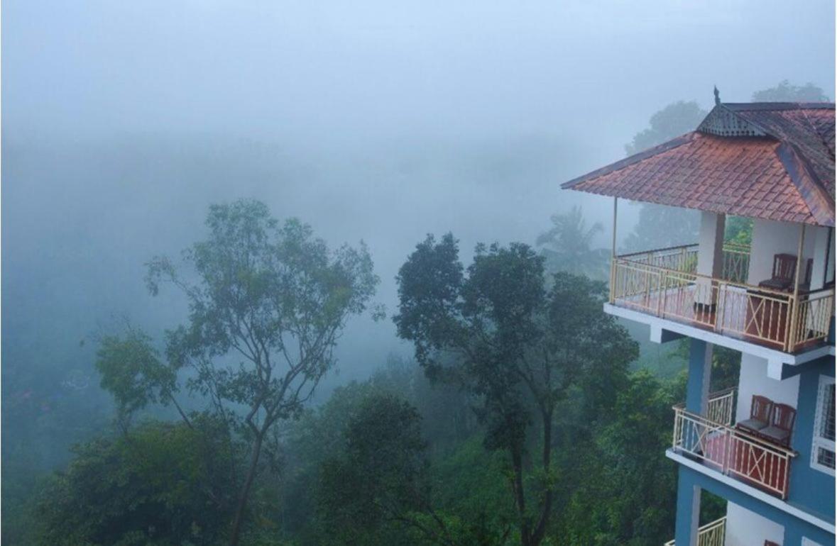 Lazo Golden Valley Resort , Munnar Kültér fotó